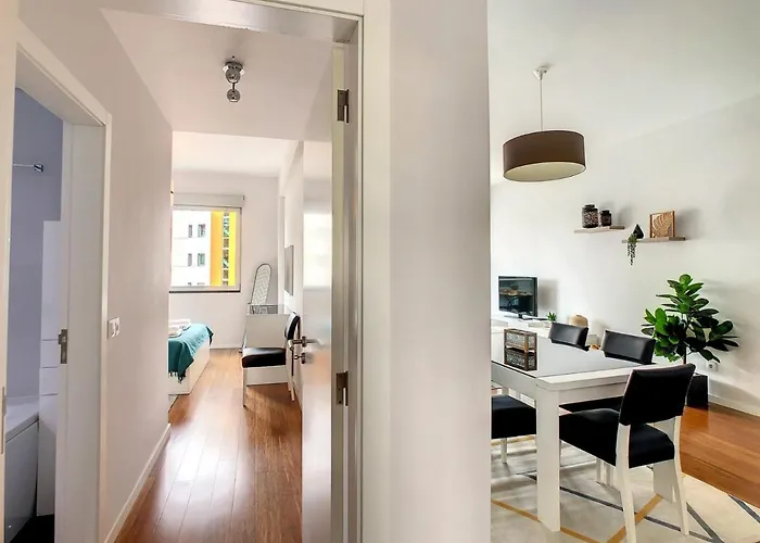 Alameda By Lovelystay Apartment *